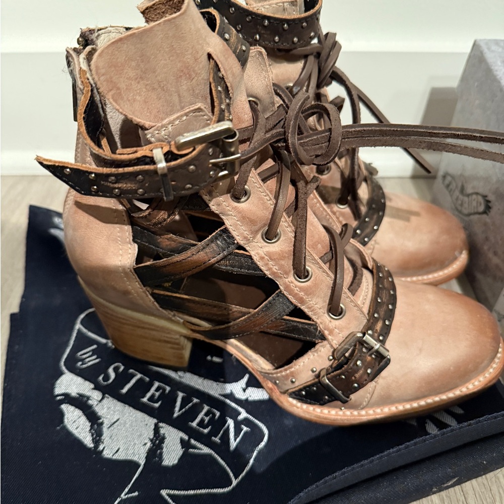 Never Worn Freebird by Steve Women's Brown Lace-Up Boots with Studded Straps